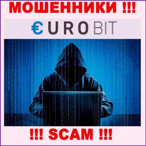 Информации о лицах, которые руководят EuroBit CC во всемирной интернет сети отыскать не удалось